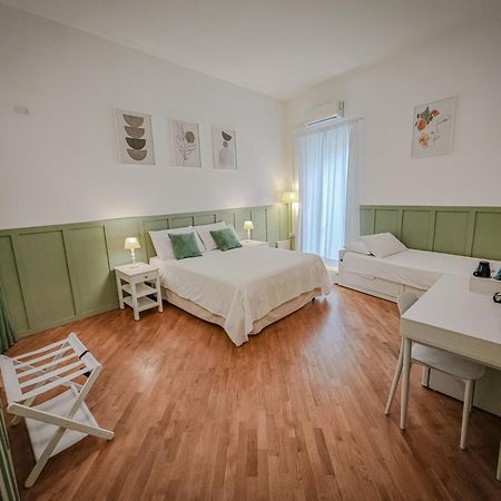 Sant'Eligio Apartments & Rooms Палермо Екстер'єр фото